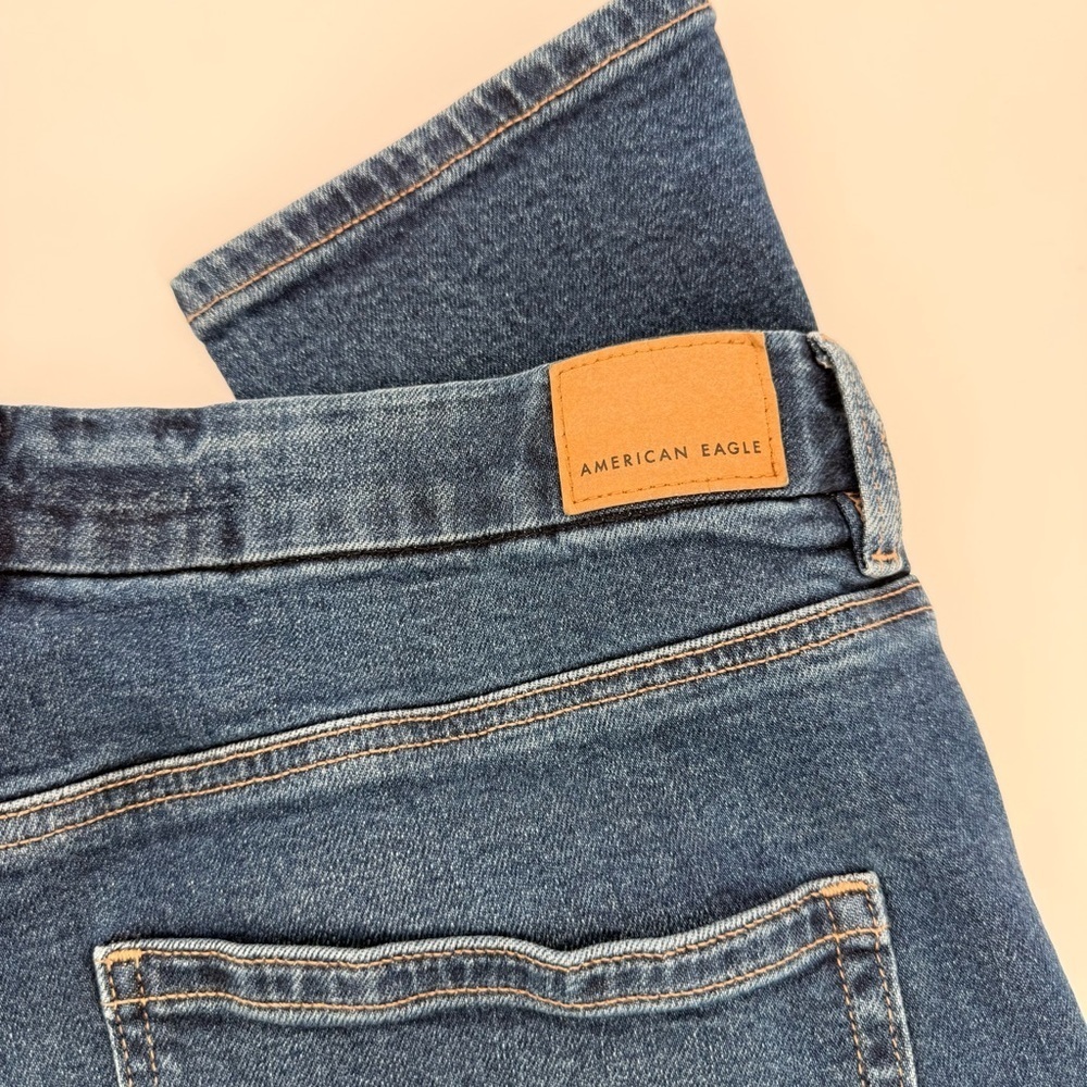 American Eagle Stretch High-Waisted Dark Blue Women’s Curvy Mom Jeans Size 14R - Picture 9 of 11